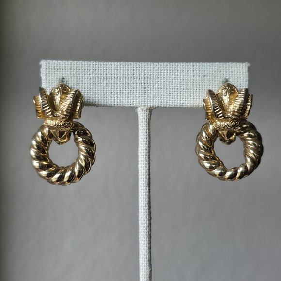 Vintage Goldette Gold Tone Ram Door Knocker Earrings - Picture 1 of 9